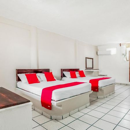 Oyo Hotel Jaguar Cancun Ngoại thất bức ảnh