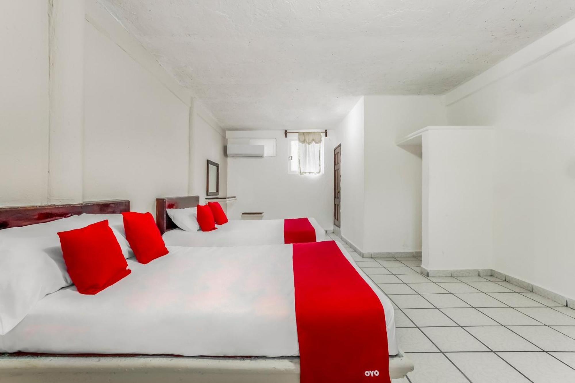 Oyo Hotel Jaguar Cancun Ngoại thất bức ảnh