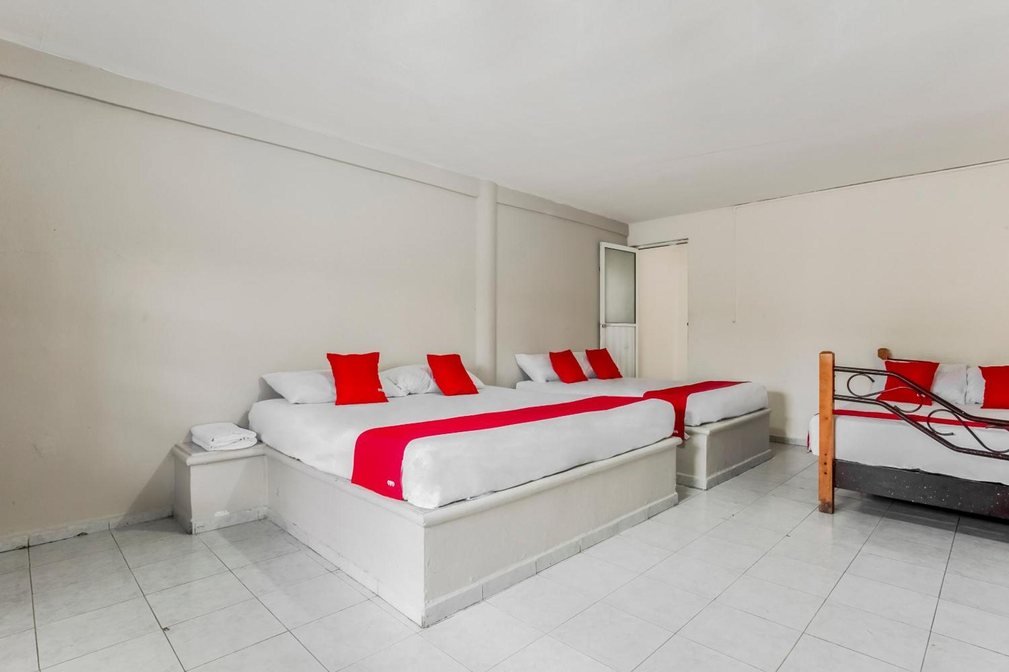 Oyo Hotel Jaguar Cancun Ngoại thất bức ảnh