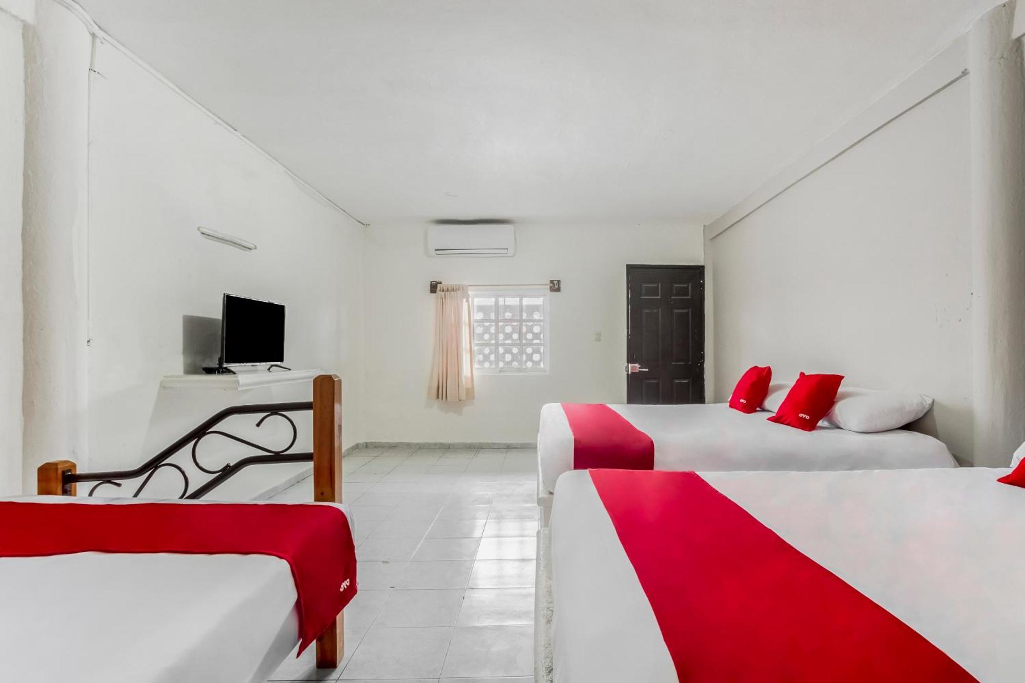 Oyo Hotel Jaguar Cancun Ngoại thất bức ảnh