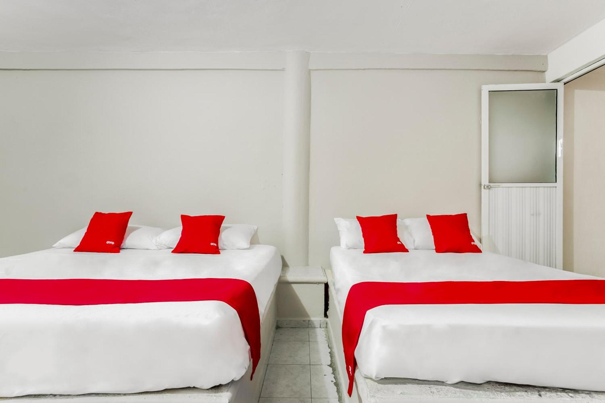 Oyo Hotel Jaguar Cancun Ngoại thất bức ảnh